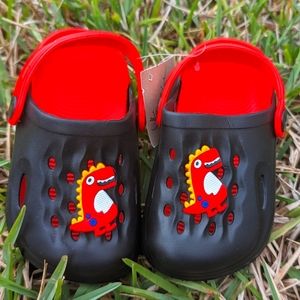 NWT Kids Clogs in sizes 12M to 3/4, Durable and Long-lasting, Alligator